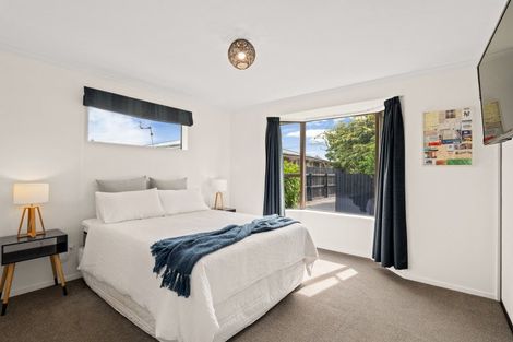 Photo of property in 1/139 Sawyers Arms Road, Northcote, Christchurch, 8052