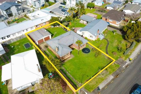 Photo of property in 3 Adams Road, Manurewa, Auckland, 2102