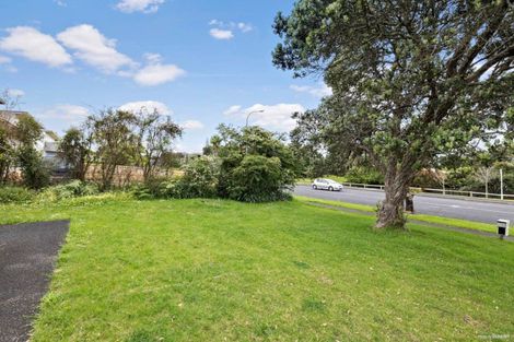 Photo of property in 27 Line Road, Glen Innes, Auckland, 1072