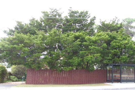 Photo of property in 1/989 Beach Road, Torbay, Auckland, 0630