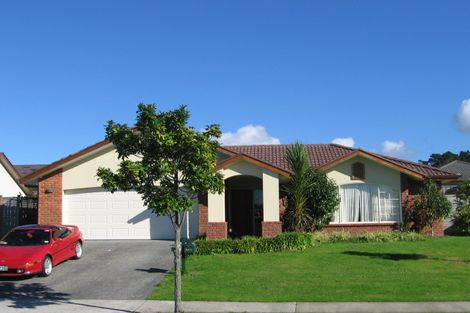 Photo of property in 54 Hillwell Drive, Henderson, Auckland, 0612