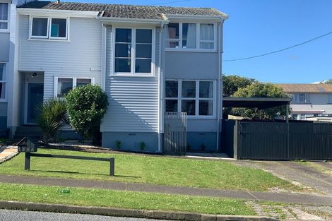 Photo of property in 136a Dimock Street, Titahi Bay, Porirua, 5022