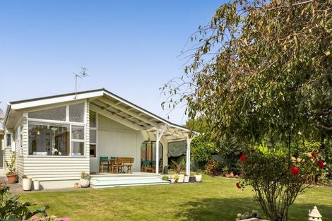 Photo of property in 30a Disraeli Street, Hawera, 4610