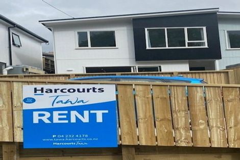 Photo of property in 28b Collins Avenue, Tawa, Wellington, 5028