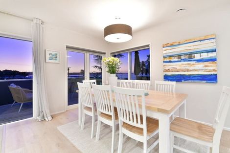Photo of property in 69 De Luen Avenue, Tindalls Beach, Whangaparaoa, 0930