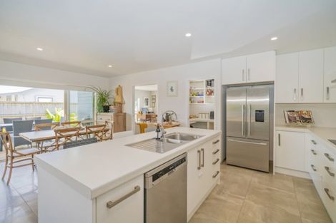 Photo of property in 346 Cook Drive, Whitianga, 3510