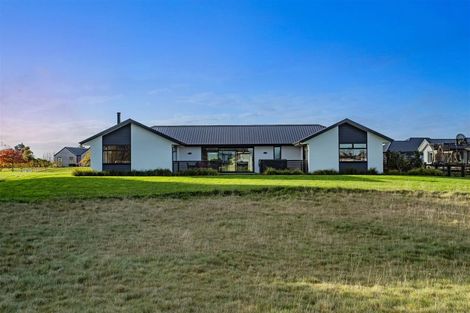 Photo of property in 8 Te Haunui Lane, Pegasus, 7612