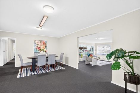 Photo of property in 5 Bittern Place, Henderson, Auckland, 0610