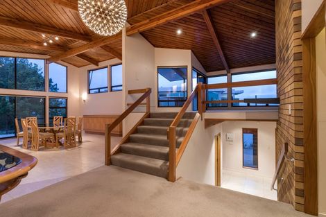 Photo of property in 453 East Coast Road, Murrays Bay, Auckland, 0630