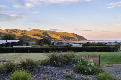 Photo of property in 4b Shoal Beach Road, Aramoana, Omakere, 4271