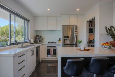 Photo of property in 31 Soleares Avenue, Mount Pleasant, Christchurch, 8081