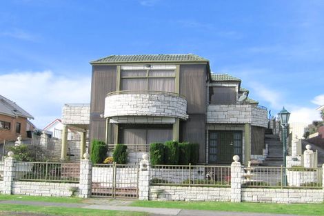 Photo of property in 1/76 The Parade, Bucklands Beach, Auckland, 2012