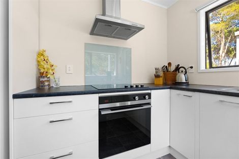 Photo of property in 13 Scoresby Street, Opua, 0200