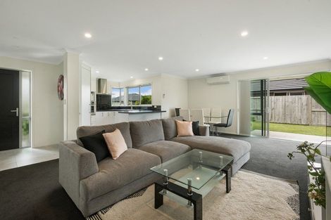 Photo of property in 8 Eastbank Drive, Katikati, 3129