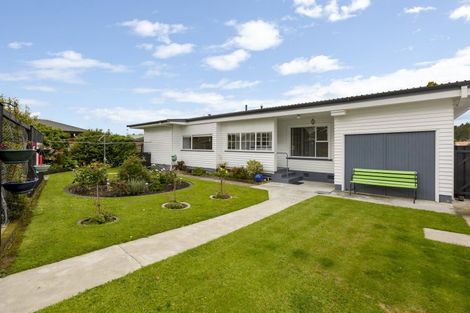 Photo of property in 60 Cutfield Street, Inglewood, 4330