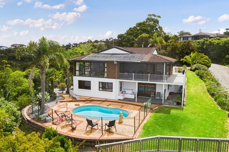 Photo of property in 35 Sandspit View Way, Ngunguru, Whangarei, 0173