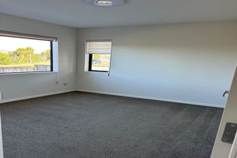 Photo of property in 53 Pitoitoi Drive, Riverhead, 0820