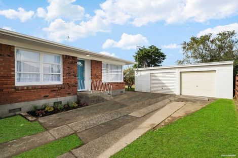 Photo of property in 2/24 Evelyn Place, Hillcrest, Auckland, 0627