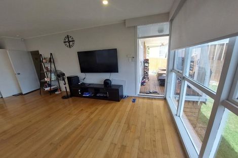 Photo of property in 19a Marewa Street, Te Atatu South, Auckland, 0610