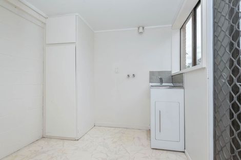 Photo of property in 2/63 Butley Drive, Farm Cove, Auckland, 2012