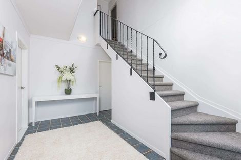 Photo of property in 76 Weatherly Road, Torbay, Auckland, 0630