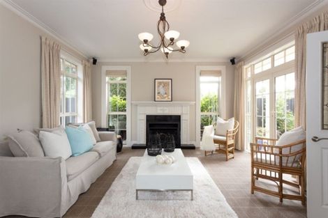 Photo of property in 135 Totara Street, Riccarton, Christchurch, 8041