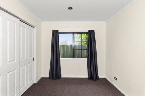 Photo of property in 806a Grove Road, Mayfair, Hastings, 4122