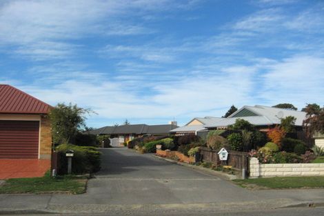 Photo of property in 20 Takaro Avenue, Sockburn, Christchurch, 8042