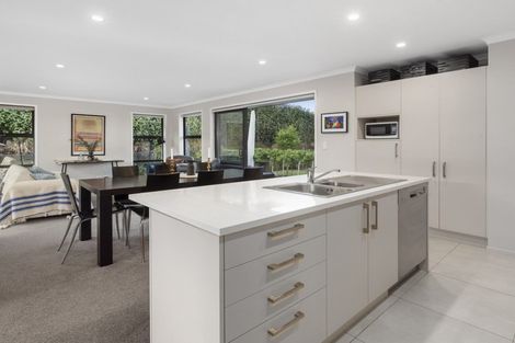 Photo of property in 4 Laly Haddon Place, Matakana, Warkworth, 0985