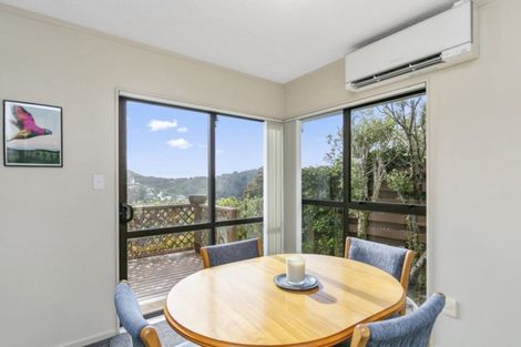 Photo of property in 2/22 Parklands Drive, Karori, Wellington, 6012