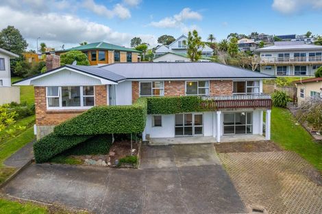 Photo of property in 4 Bankart Street, Raglan, 3225