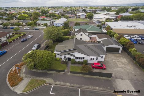 Photo of property in 3 Vivian Street, Palmerston North, 4414