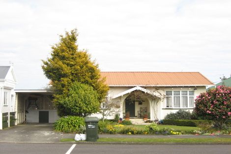 Photo of property in 8 Norman Street, Lower Vogeltown, New Plymouth, 4310