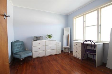 Photo of property in 4 Moeraki Road, Maoribank, Upper Hutt, 5018