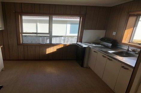 Photo of property in 29 Vodanovich Road, Te Atatu South, Auckland, 0610