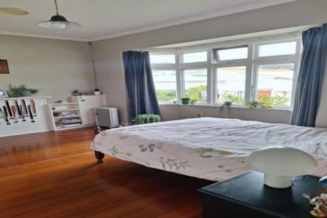 Photo of property in 8 Chamberlain Road, Karori, Wellington, 6012