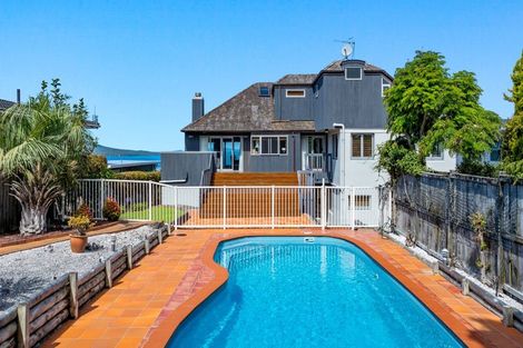 Photo of property in 11 Katui Street, Castor Bay, Auckland, 0620