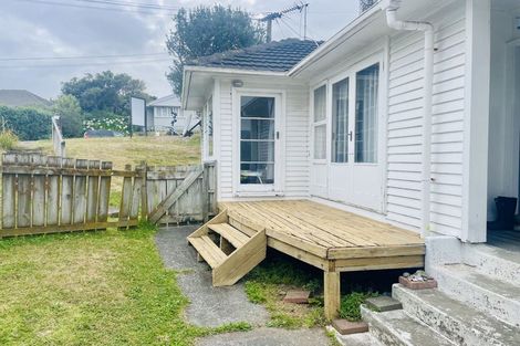 Photo of property in 20 Stevens Crescent, Ranui, Porirua, 5024