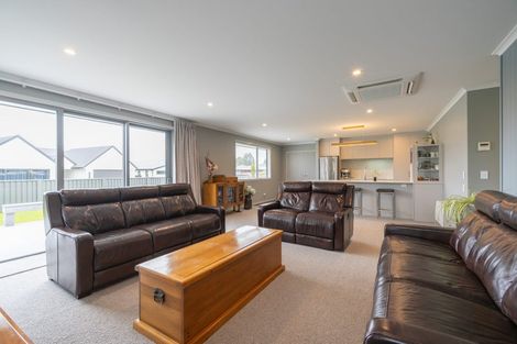 Photo of property in 22a Lawson Burrows Crescent, Te Anau, 9600