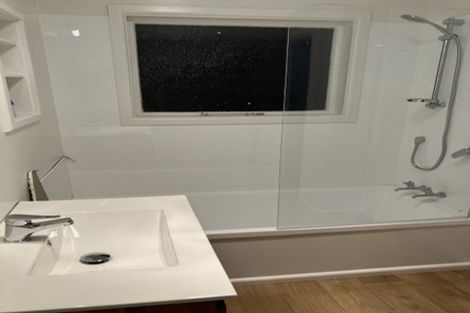 Photo of property in 1/35 Maidstone Road, Ilam, Christchurch, 8041