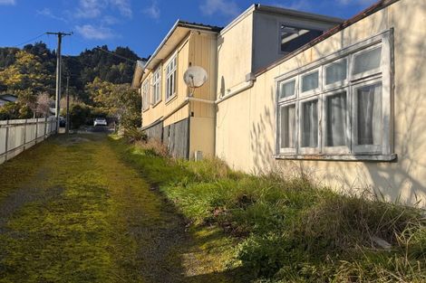 Photo of property in 62 Hampden Street, Picton, 7220