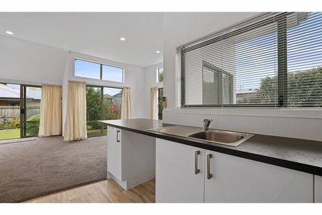 Photo of property in 2/83 Sullivan Avenue, Woolston, Christchurch, 8023