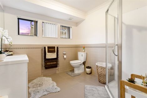 Photo of property in 49 Sturges Road, Henderson, Auckland, 0612
