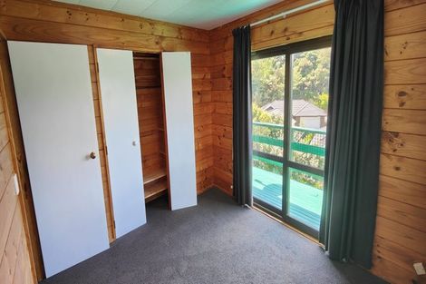 Photo of property in 5 Shackle Lane, Whitby, Porirua, 5024