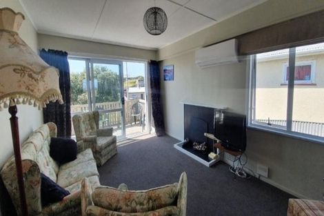 Photo of property in 4 Waitote Street, Castlecliff, Whanganui, 4501