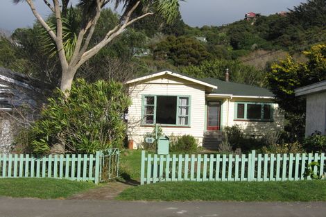 Photo of property in 35 Cornford Street, Karori, Wellington, 6012