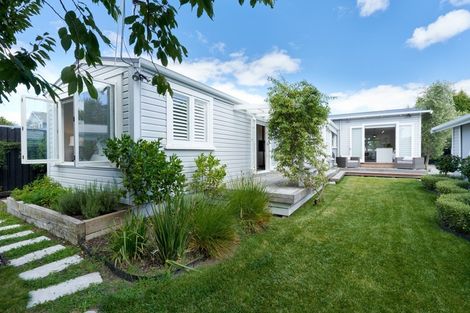 Photo of property in 105 Georges Drive, Napier South, Napier, 4110