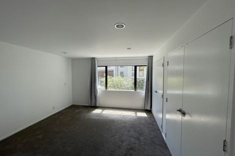 Photo of property in 941a East Coast Road, Torbay, Auckland, 0630