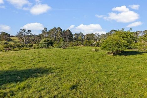 Photo of property in 5 Dysart Lane, Kumeu, 0891