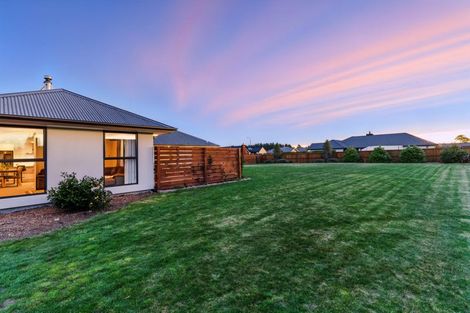 Photo of property in 33 Silver Peaks Drive, West Melton, 7618